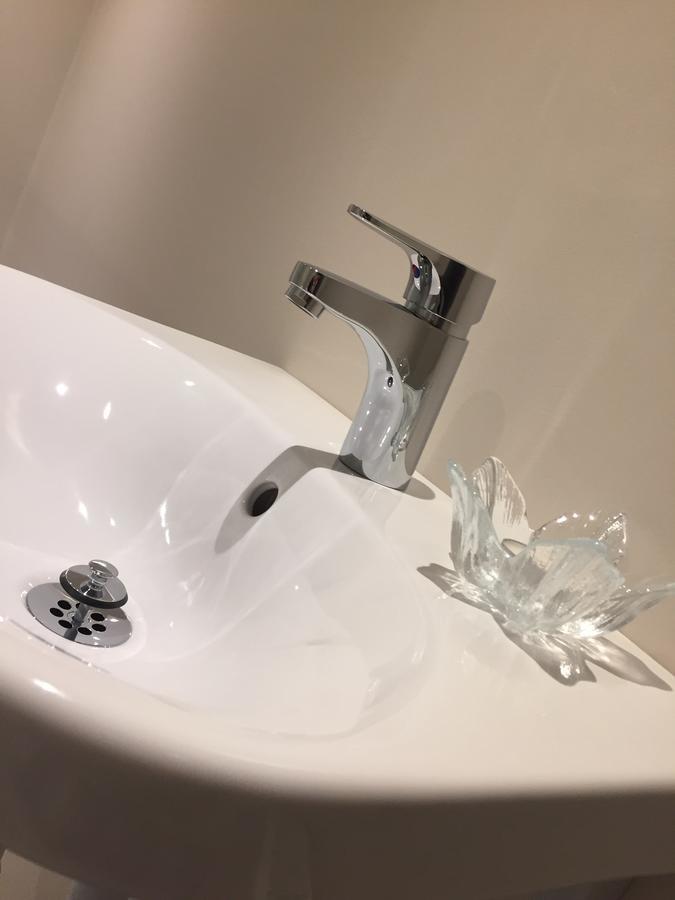 Gaestgivars Vandrarhem Och B&B Jarvso Ngoại thất bức ảnh